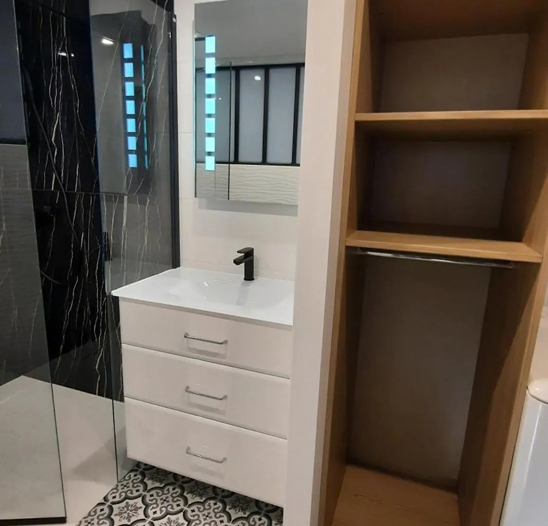 Studio Climatise Lantanas 4 Personnes Le Lavandou