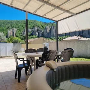 Hébergement de vacances Maison Avec Jacuzzi Et Vue Sur Les Penitents, Les Mées